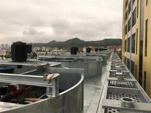 發生冷卻塔填料堵塞怎么辦(冷卻塔填料為什么會堵塞),冷卻塔填料堵塞原